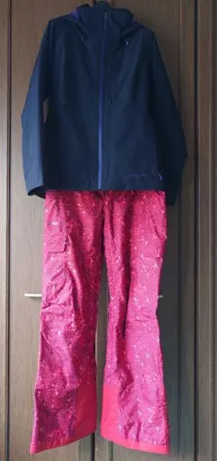 patagonia フード付きジャケットとスノーボードパンツセット