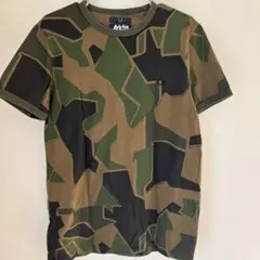 FRED PERRY・Arktis 迷彩柄 Tシャツ Sのサムネイル