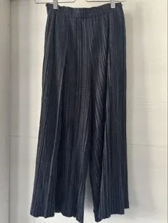 2025年最新】プリーツプリーズ パンツの人気アイテム - メルカリ