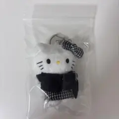 ローリーズファームHELLO KITTY DOT パケイリキーチャーム - メルカリ