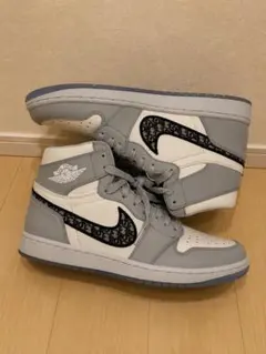 Dior × Nike Air Jordan 1 High OGのサムネイル