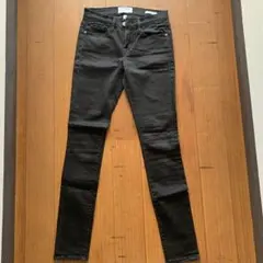 FRAME Le Skinny de Jeanne ブラック 26のサムネイル