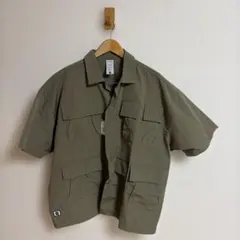新品タグ付きSourcream（サワークリーム） ミリタリーシャツ メンズ