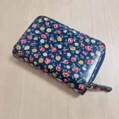 Cath Kidston 二つ折り財布 花柄のサムネイル