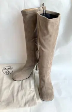 Item thumbnail for item 836cb658-1a50-4bb8-aa72-4cf4d4c7511d