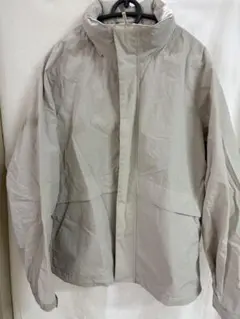 ユニクロ　ウインドプルーフスタンドブルゾン
