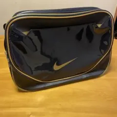 NIKEナイキ エナメルショルダーバック