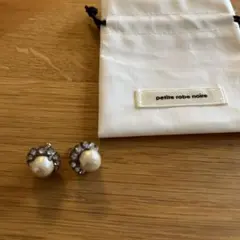 ぞう⭐︎petite robe noire インフィニティ ピアス petite robe noire【プティローブノアー】正規取り扱い店、通販