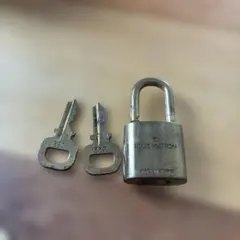 Louis Vuitton 南京錠 鍵2本付き