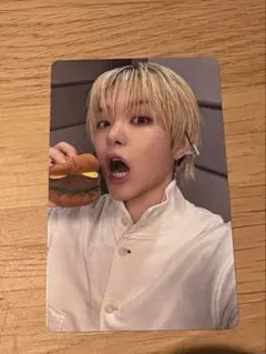 TREASURE はぴだんぶい コラボカフェ 予約特典 トレカ 東京 ジフン