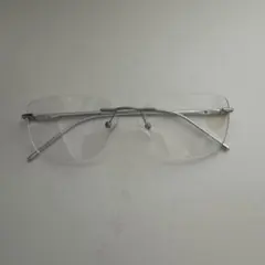 リムレス メガネ