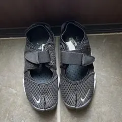 NIKEスニーカー　ナイキエアリフト