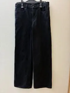 【10/17まで】　UNIQLO バギージーンズ　22