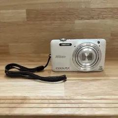 Nikon COOLPIX S6600 ホワイト｟美品｠のサムネイル