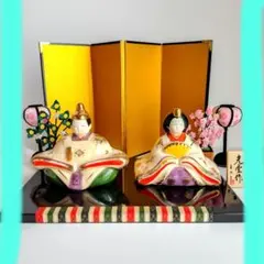 伝統的な雛人形セット