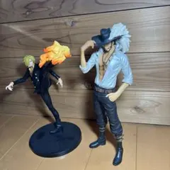 ONE PIECEのサンジとミホークのフィギュアのサムネイル