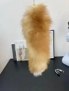 きつね しっぽ ファーチャーム ブラウン ふわふわ キーホルダー ダンス Y2K