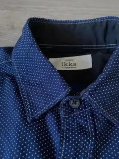 ikka イッカ 長袖ドット柄シャツ M ネイビーのサムネイル