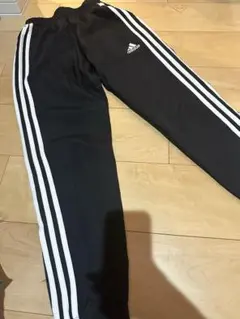 adidas 黒 裏メッシュつきジャージ 3本ライン