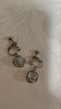 ワイヤー編みクリスタル風イヤリング