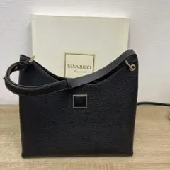 NINA RICCI ブラックレザーショルダーバッグ
