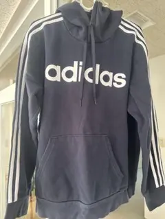 adidas ネイビー フード付きパーカー