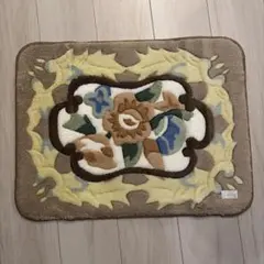 新品　ルームマット 45cm×60cm 花柄 アクリル100% 西川のサムネイル