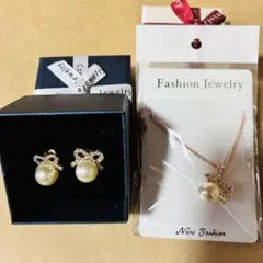 【おまとめ売り☆大特価】パールリボン ピアス &ネックレス ギフトボックス付き