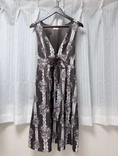 axes femme ローズ柄 ジャンスカ