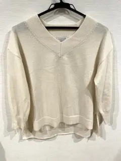 anyFAM アイボリー Vネックセーター Fサイズ