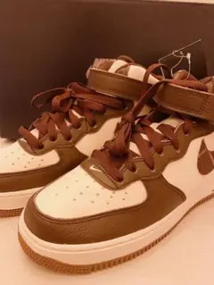 NIKE エアーフォース1，24.0cm