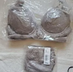 エメフィール　楽ブラ＆ショーツ