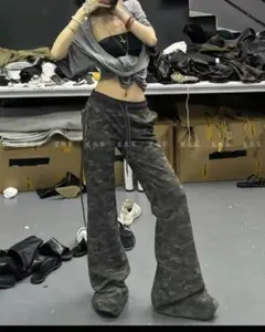 迷彩　フレアパンツ