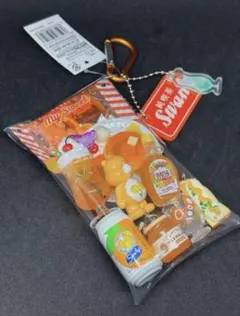 『オレンジ色』ガチャ詰めポーチ　純喫茶　魔法パフェ　メープル