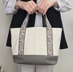 刺繍リボン トートバック 通勤 サブバッグに◎帆布 大人かわいい ハンドメイド