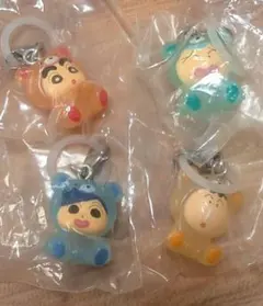 クレヨンしんちゃん めじるしアクセサリー みんなでくまパジャマ 新品