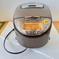 ハイアール 炊飯器 3合炊き JJ-M30B - メルカリ