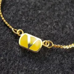 VALENTINO ゴールドネックレス Vロゴのサムネイル
