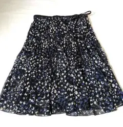 ひざ丈　スカート