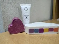 【Laline】ハンドクリーム 入浴剤セットのサムネイル