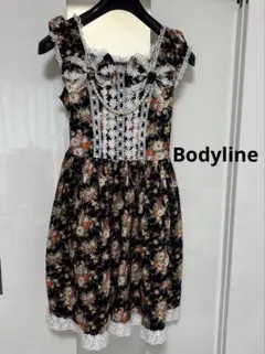 フラワー　BodyLine ボディライン　ゴスロリ　レース装飾 ワンピース　ロリ