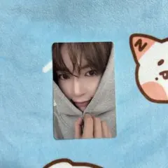 ZEROBASONE zb1 here&now パーカー ハンビン