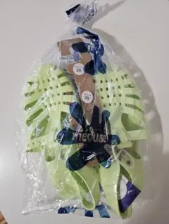 新品 Meduse サンダル ライトグリーンのサムネイル