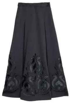 【2021AW】RIBBON EMBROIDERY SKIRTのサムネイル