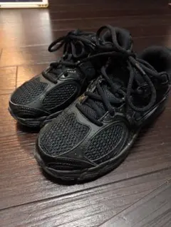 NIKE スニーカー ブラックV5 RNR NIKE HQ7901のサムネイル