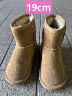 ベージュ スエード ショートブーツ　１９cm