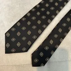 UNITED ARROWS シルクネクタイ ジャカード小紋柄のサムネイル