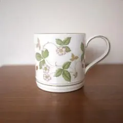 英国製 WEDGWOOD ワイルドストロベリー マグカップ
