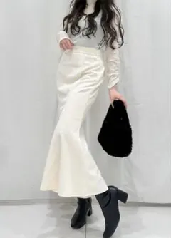 新品タグ付き ジーユー カットソー マーメイドロングスカート