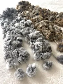 ラビットファーマフラー2個　ポンポン　ストール